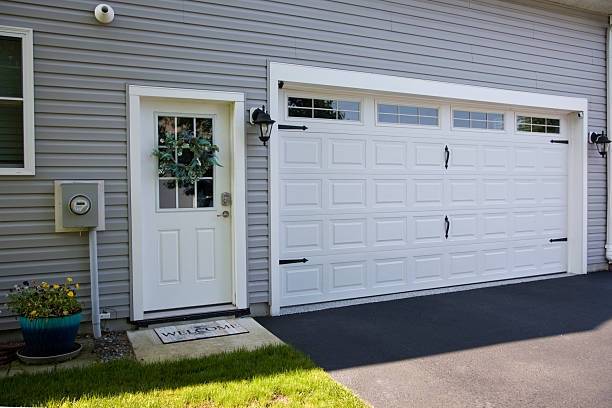 24/7 Emergency Garage Door Panel Replacement experts in Searcy, AR